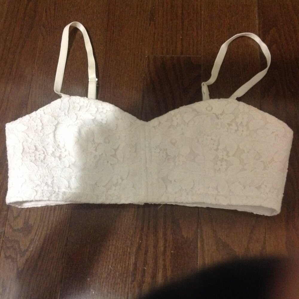 BCBG MaxAzria White Lace Bandeau